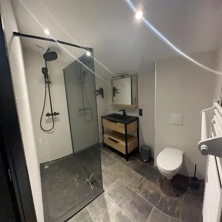 Le240b #3 Guest house