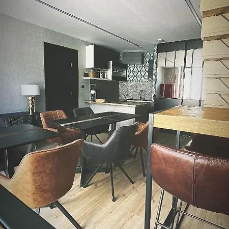 Le240b #3 Guest house